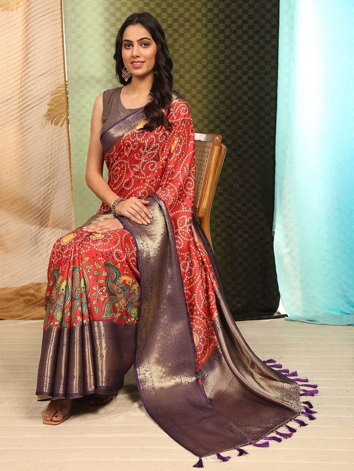 women red bandhani printed saree with blouse - 20827717 -  Standard Image - 4