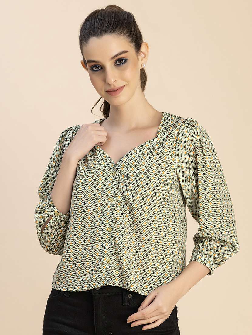 women green geometric printed regular top