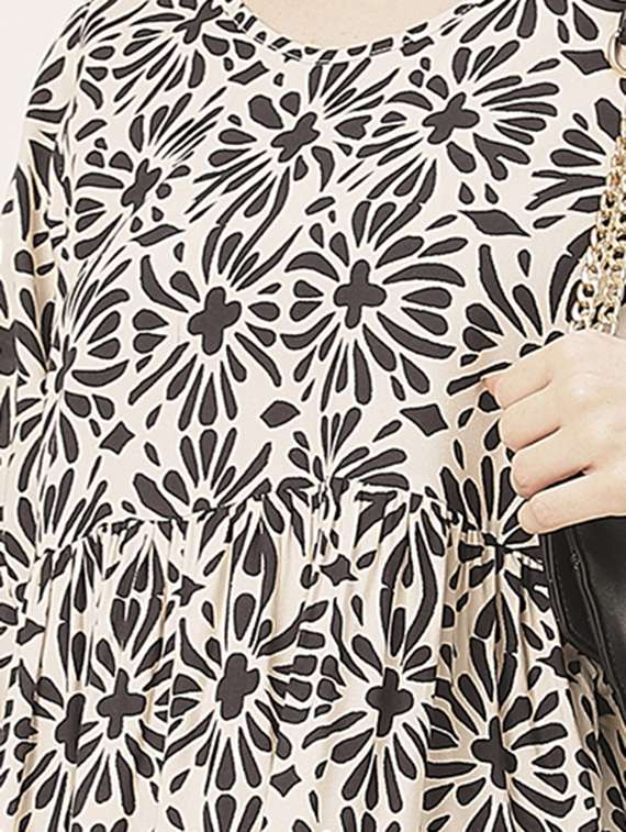 women beige block printed flared top - 20827743 -  Standard Image - 4