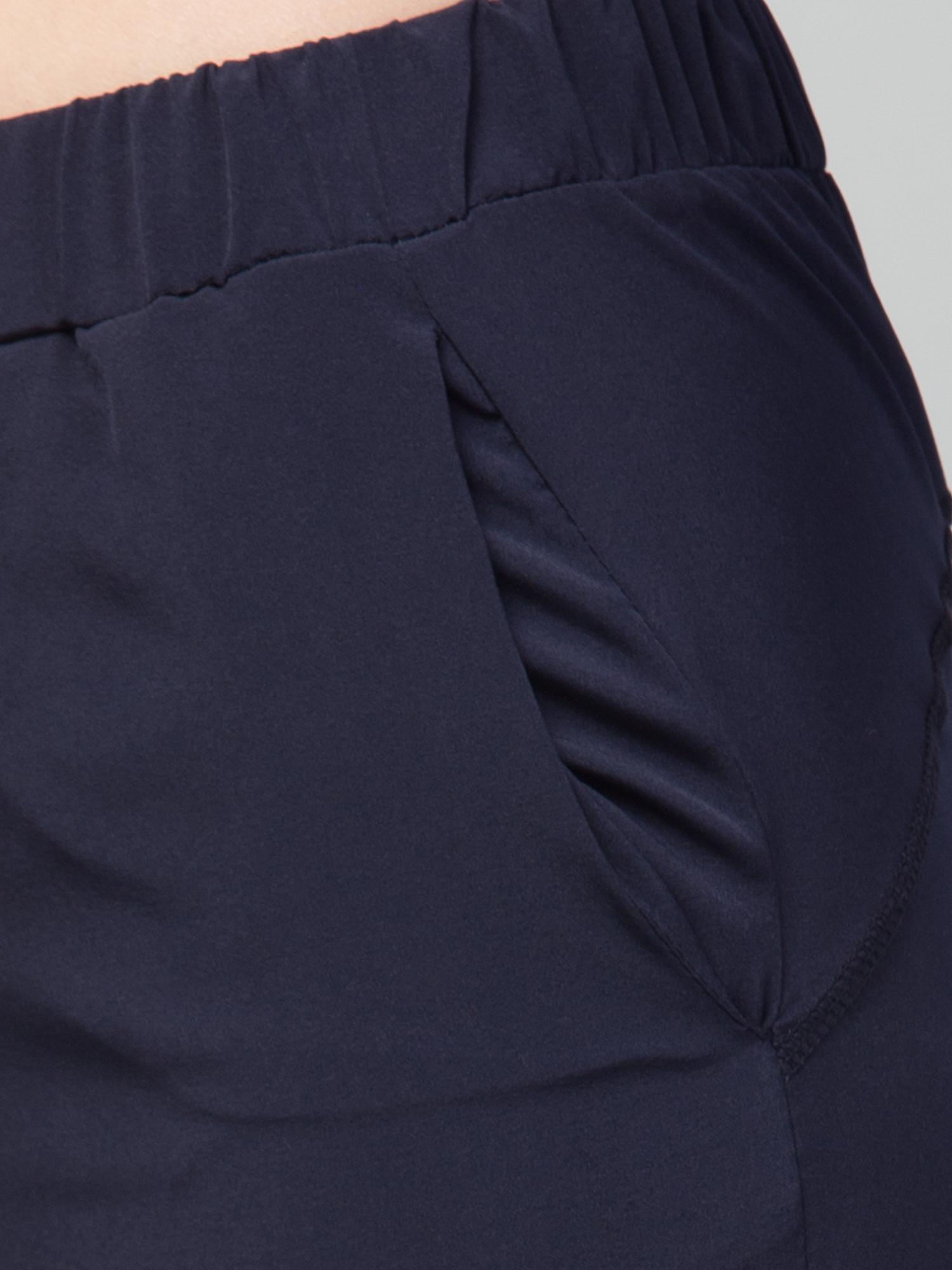 women's solid mid rise active wear shorts - 20830151 - Standard Image - 4