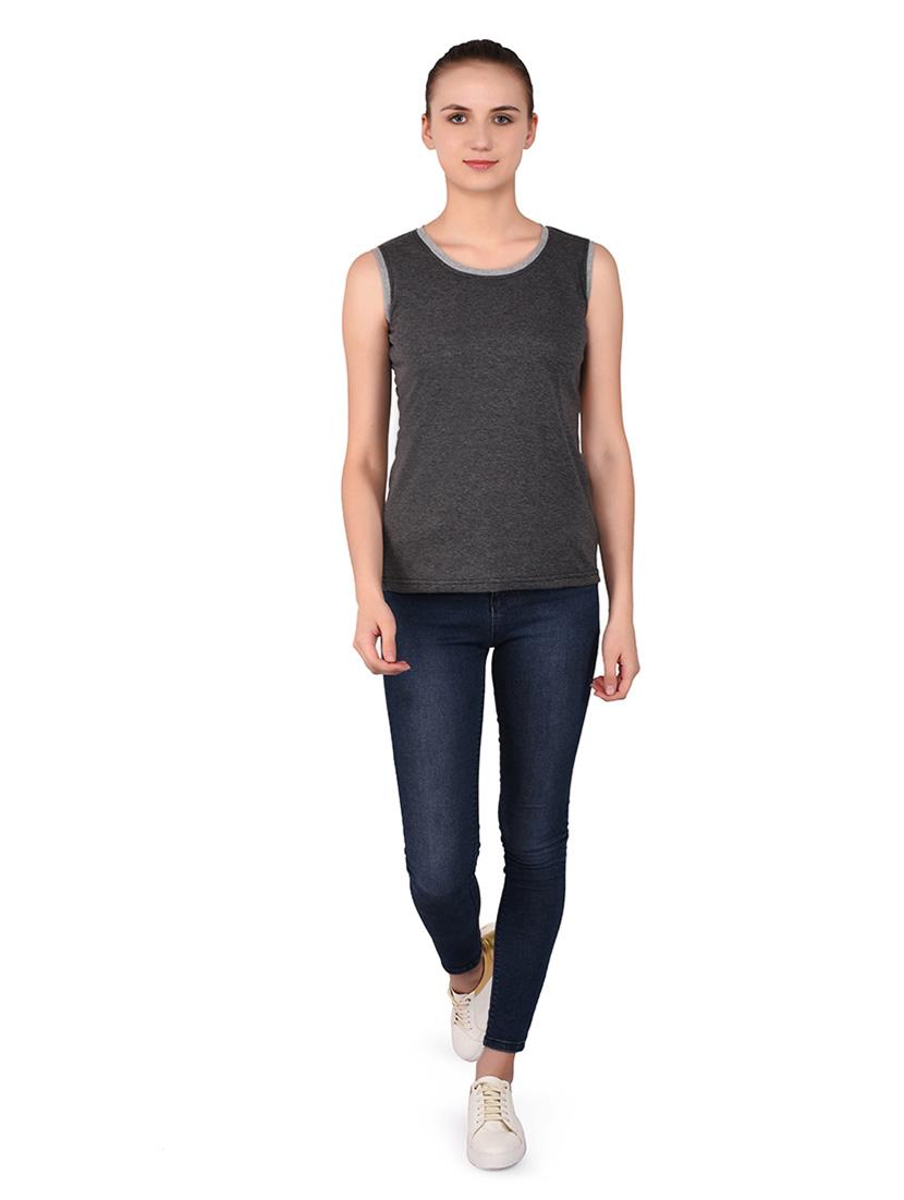 women solid round neck t-shirt - 20842256 - Standard Image - 4