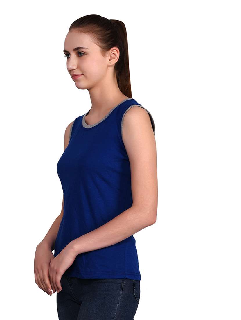 women solid round neck t-shirt - 20842270 -  Standard Image - 1
