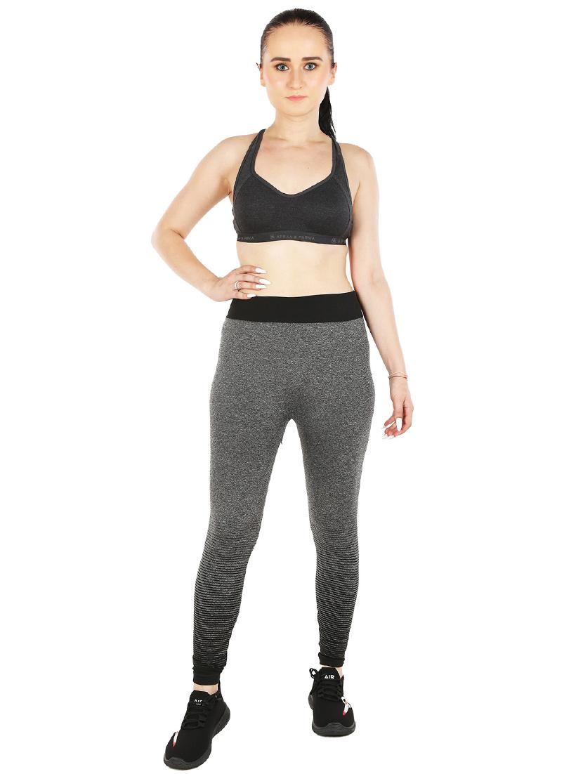 black cotton blend sports bra - 20848468 - Standard Image - 4