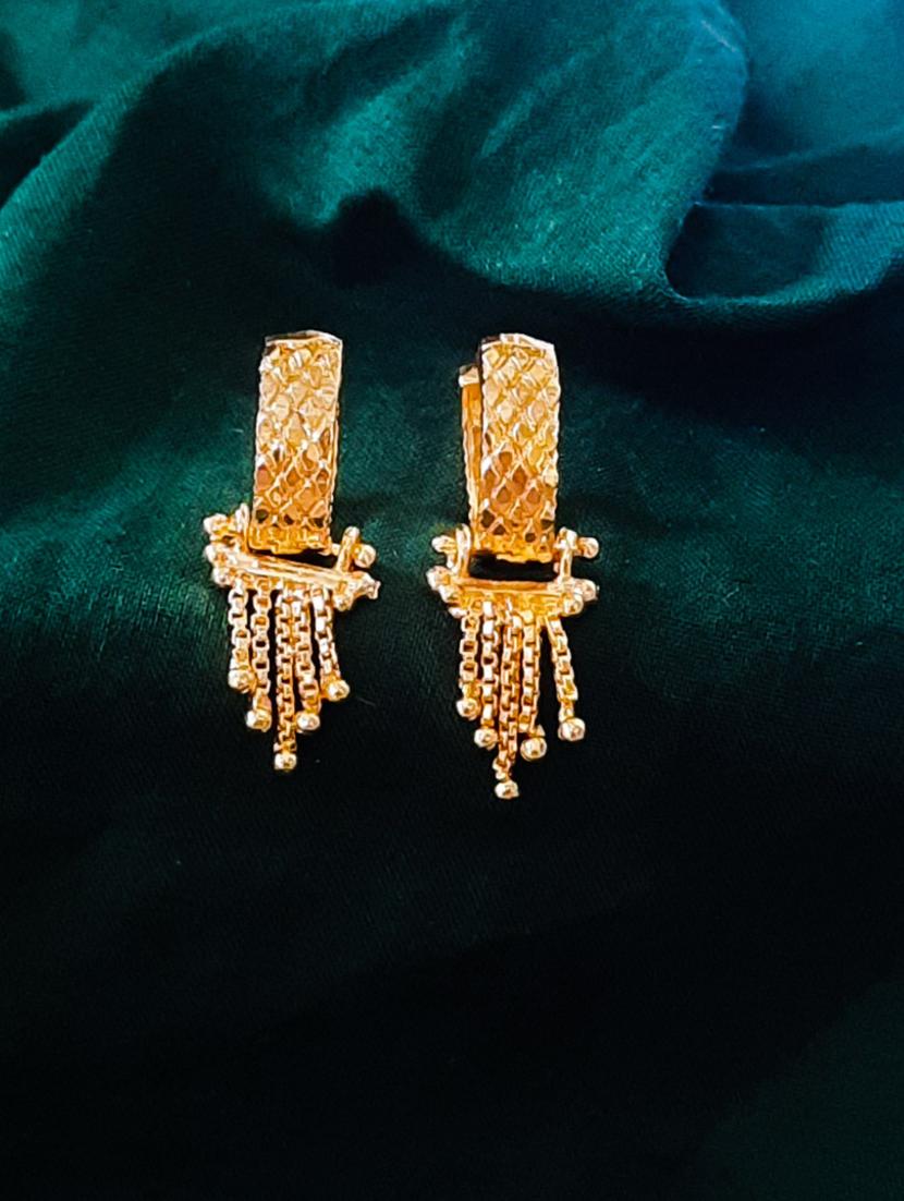 gold plated balli earrings - 20848873 - Standard Image - 1