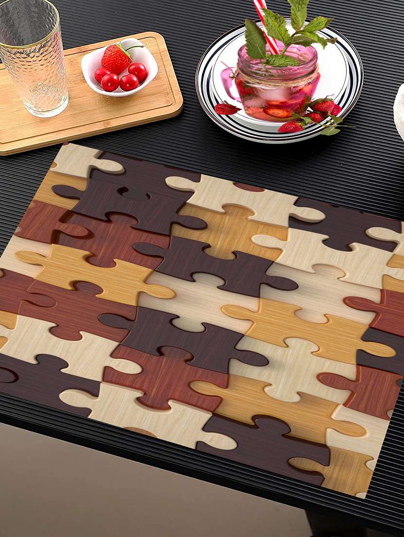 printed placemats for dining table and kitchen - 20853516 -  Standard Image - 1