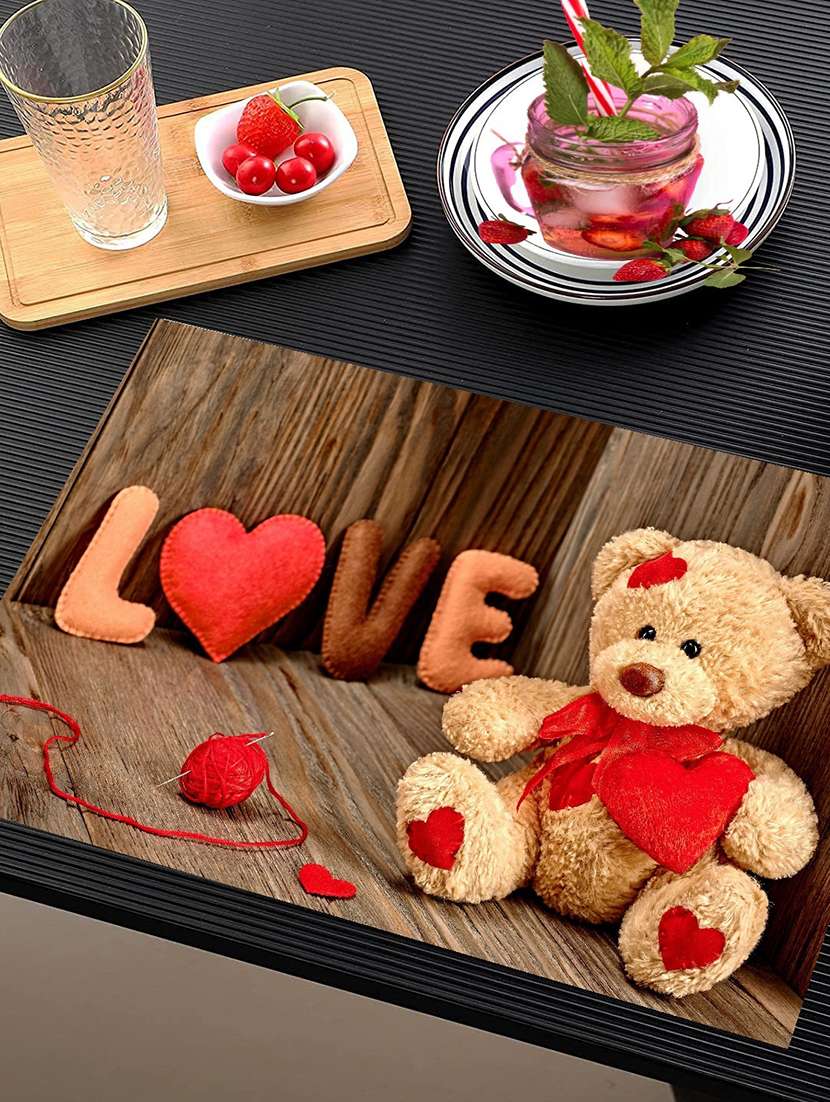 printed placemats for dining table and kitchen - 20853557 -  Standard Image - 1