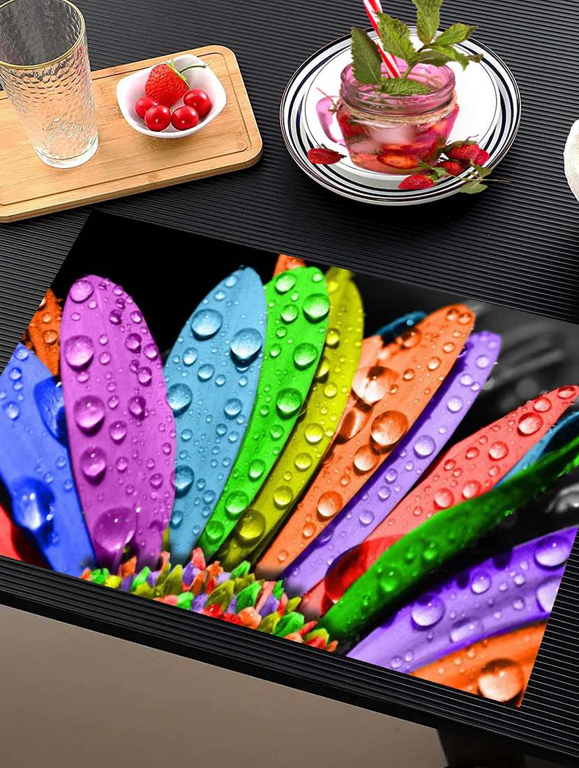 printed placemats for dining table and kitchen - 20853577 -  Standard Image - 1