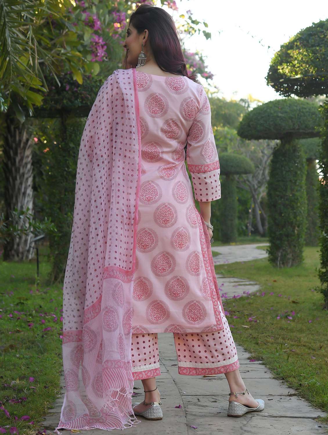 women printed three quarter sleeve kurta pant with dupatta set - 20855692 -  Standard Image - 4