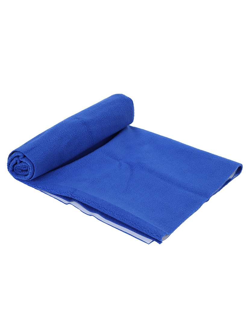 solid blue rubber mat - 20864471 -  Standard Image - 1