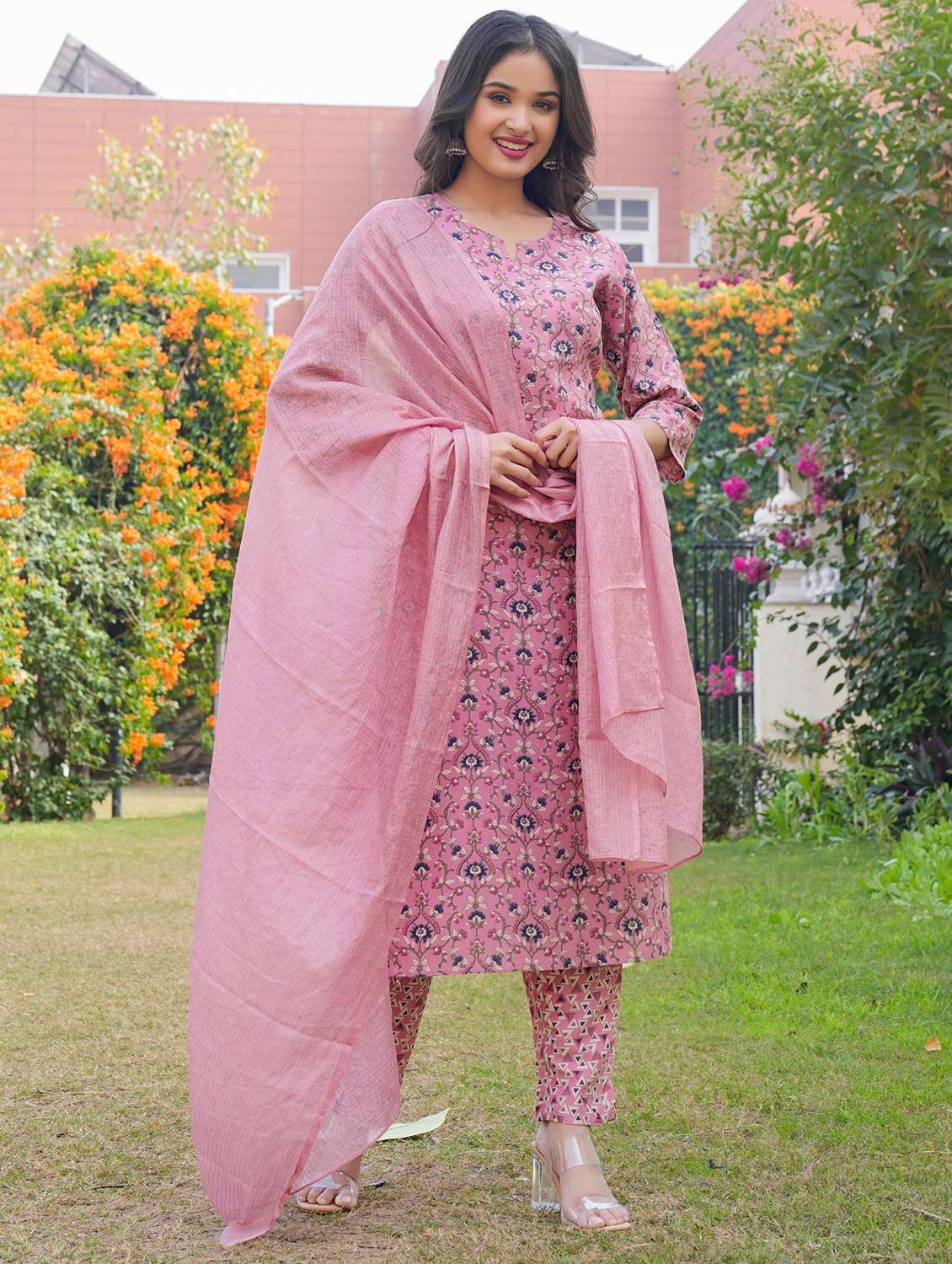 women pink floral printed kurta pant set with dupatta - 20878682 -  Standard Image - 1