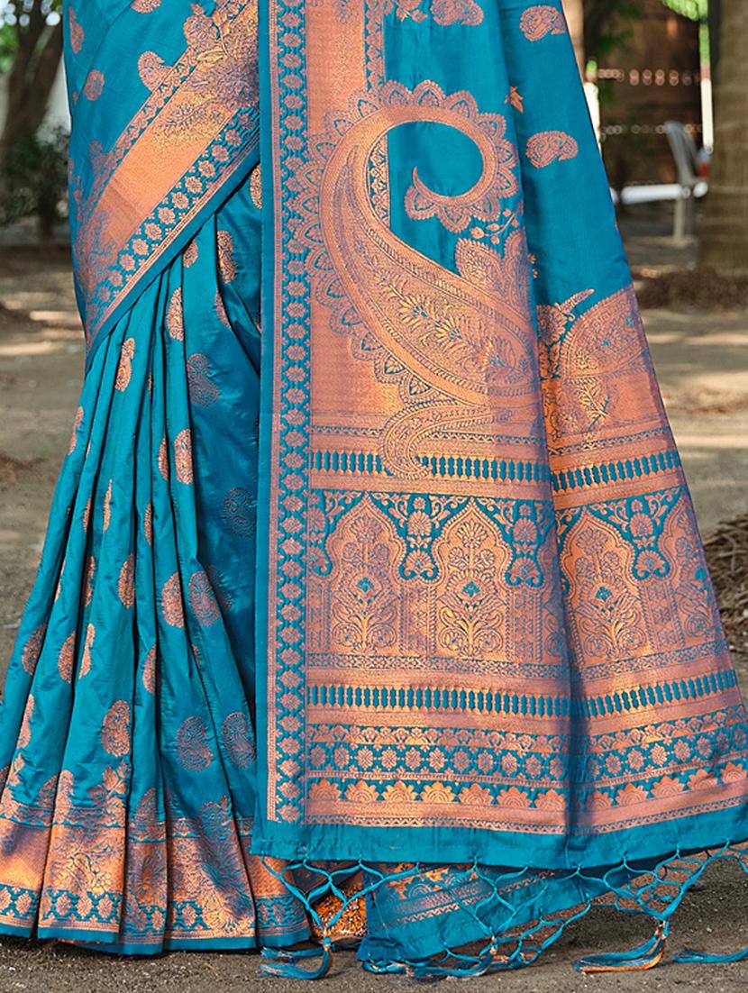 light blue silk banarasi saree with blouse - 20879822 - Standard Image - 1