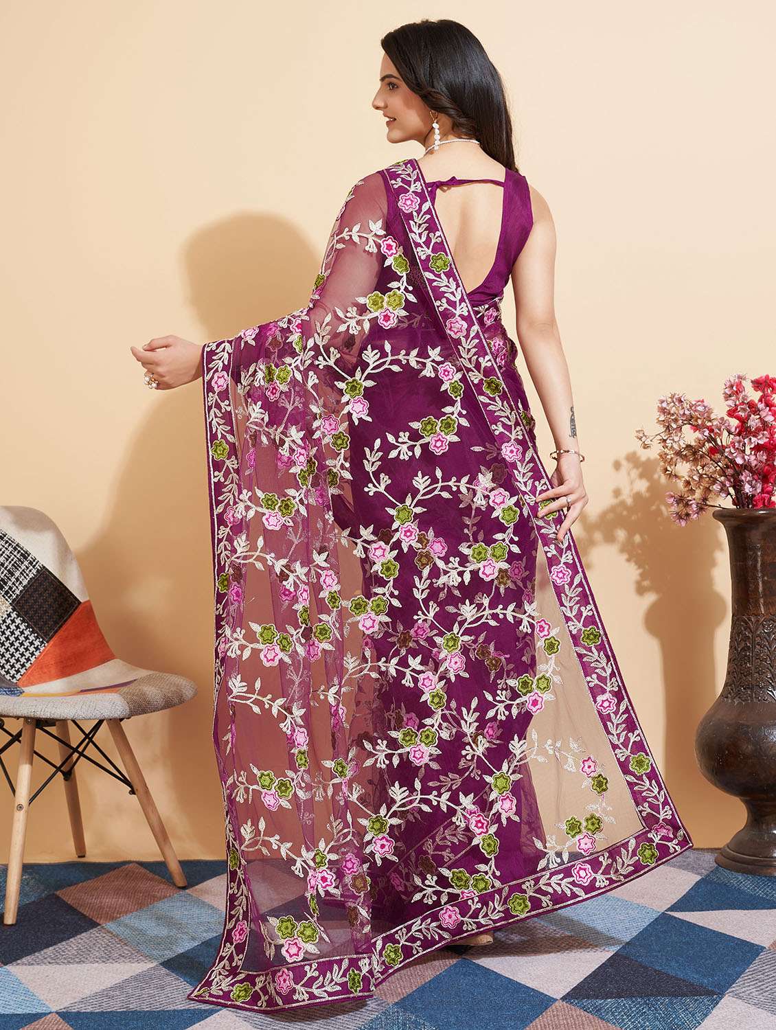 women purple embroidered saree with blouse - 20882383 -  Standard Image - 1