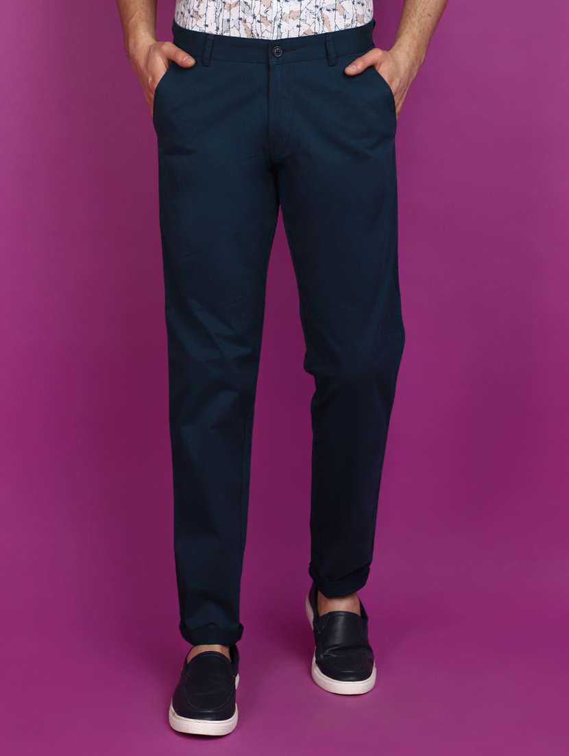men solid full length chinos 