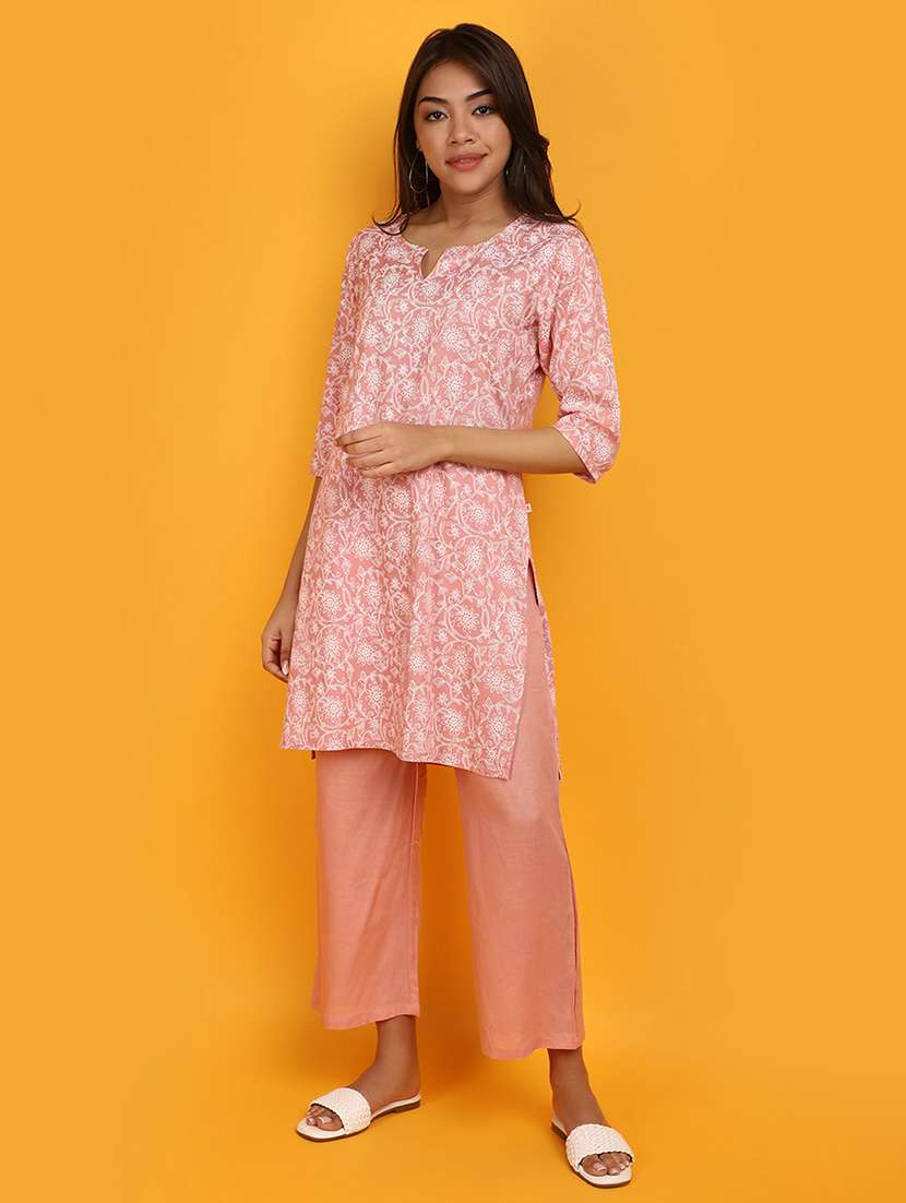 women pink printed kurta palazzo set