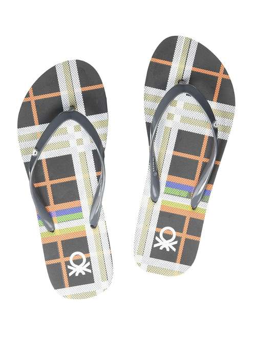 women checkered flip flop - 20889480 - Standard Image - 0