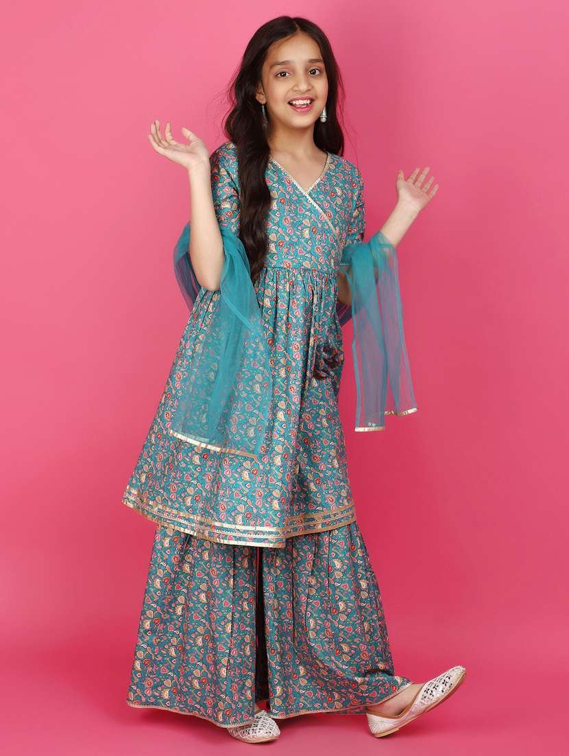 girls green printed kurta palazzo suit set