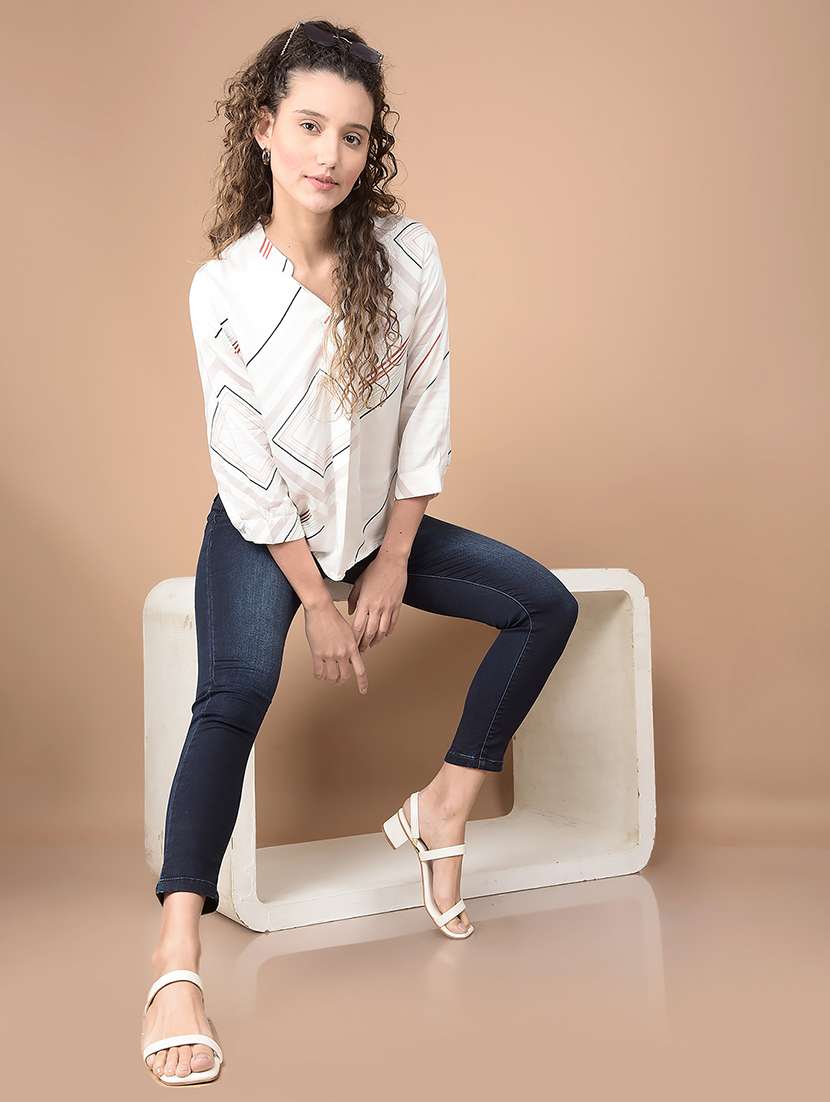women mid rise denim jeans - 20895348 -  Standard Image - 4