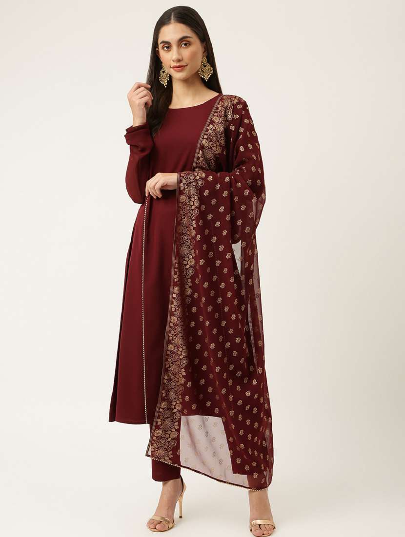 women maroon round neck kurta pant set with dupatta