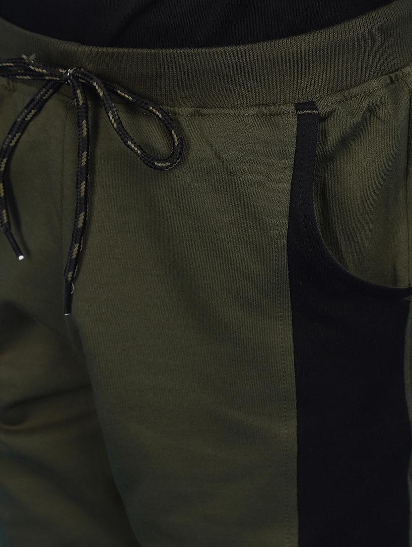 green cotton shorts & three fourth - 20901257 - Standard Image - 4