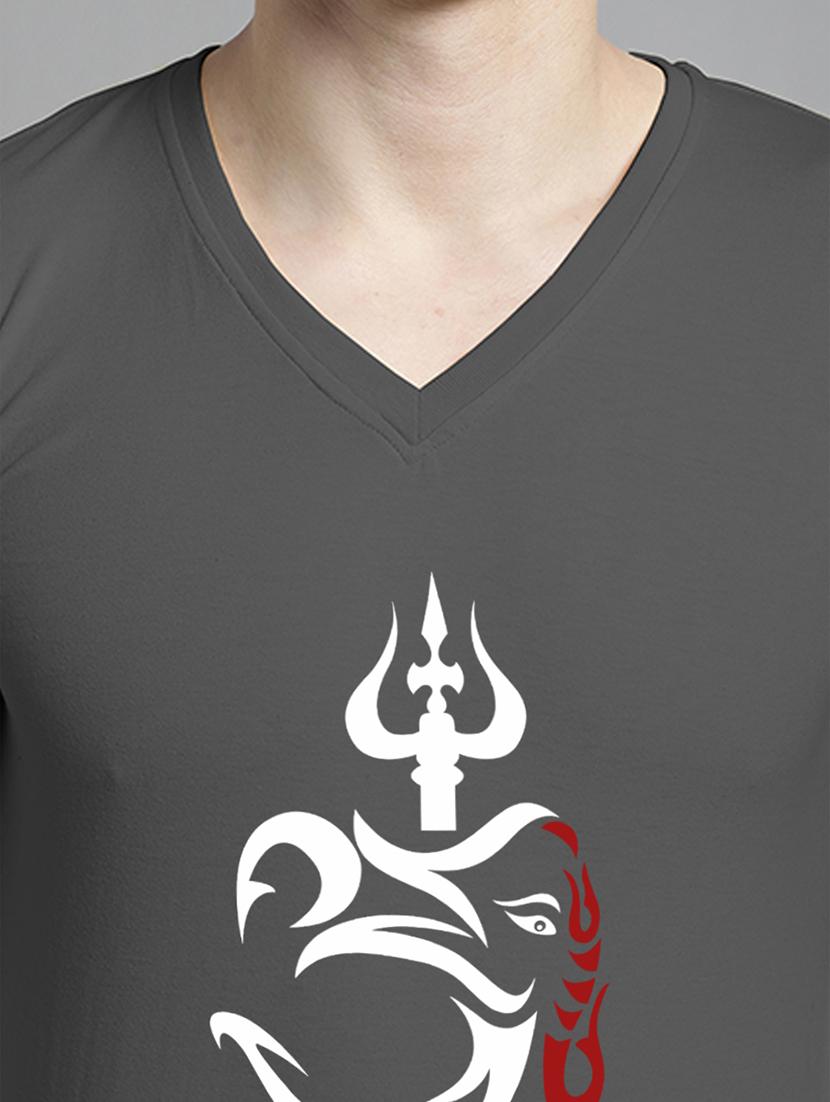 men chest print v-neck t-shirt - 20906827 - Standard Image - 4