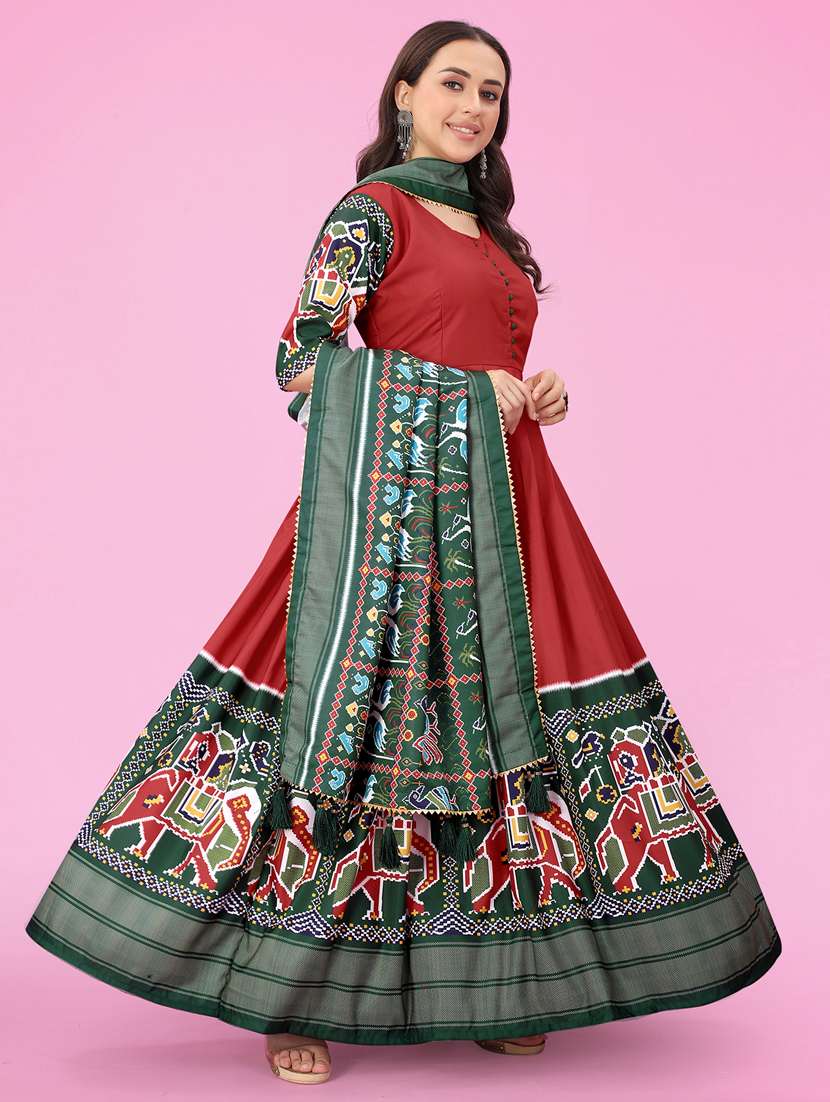 women red round neck flared gown - 20911598 -  Standard Image - 1