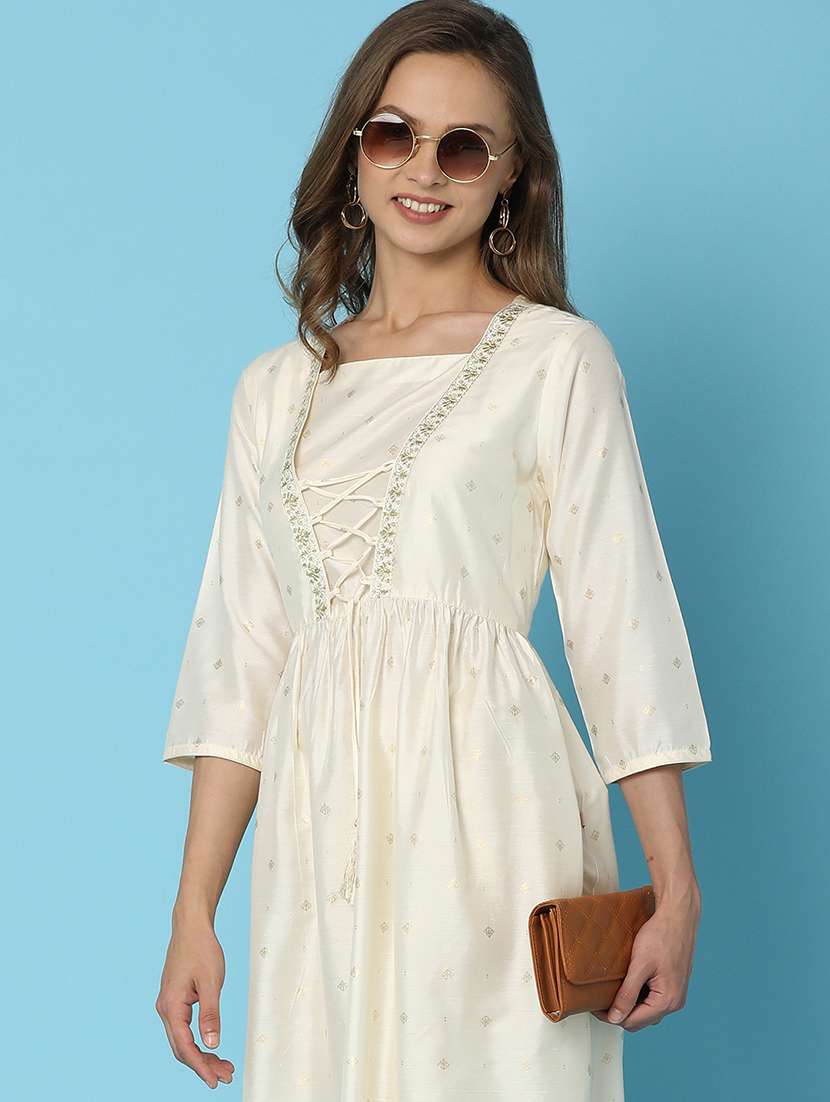 women three quarter sleeve flared kurta - 20911761 -  Standard Image - 4