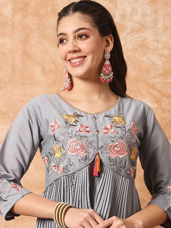 women grey round neck kurta pant set with dupatta - 20912012 - Standard Image - 4