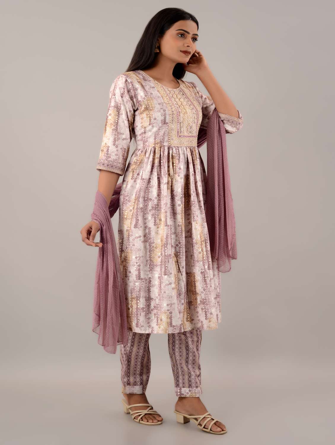 women pink round neck kurta pant set with dupatta - 20912149 -  Standard Image - 1