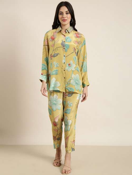 women green floral printed shirt and trouser co-ord set - 20912333 -  Standard Image - 0
