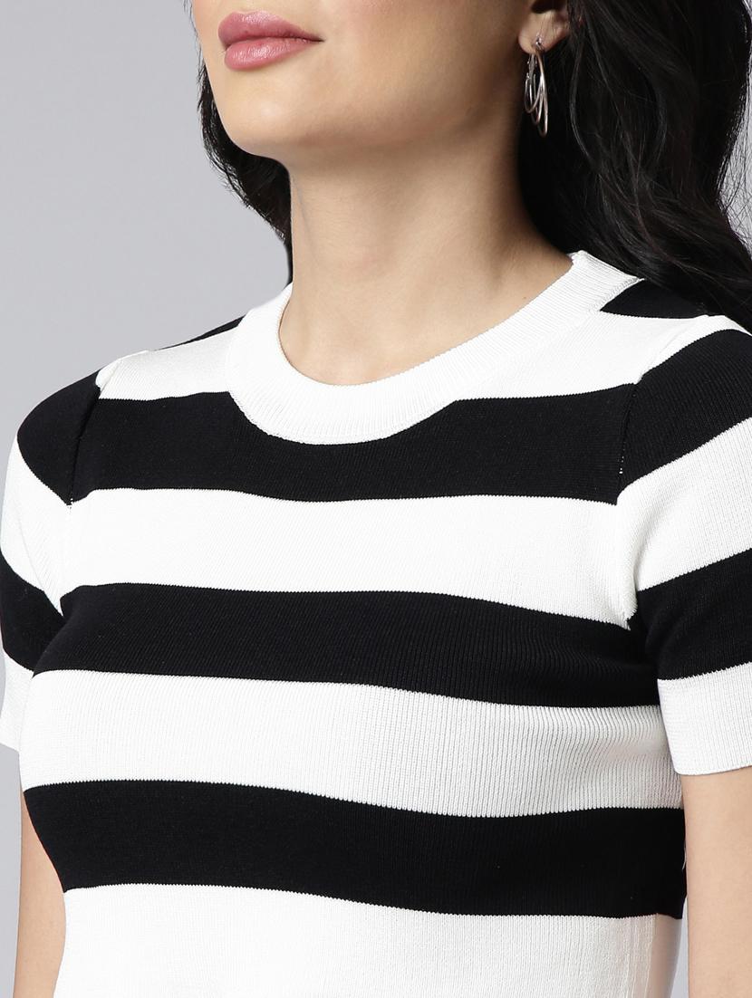 women striped round neck crop top - 20928944 - Standard Image - 6