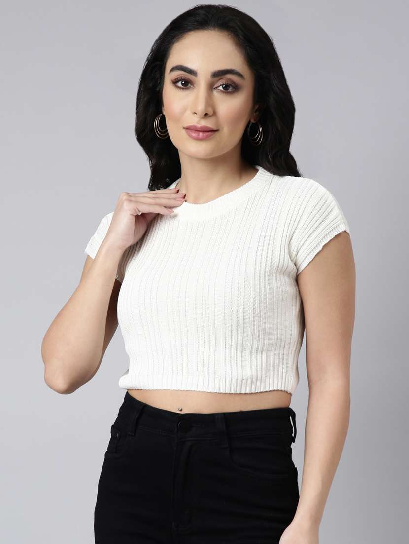 women self designed round neck crop top