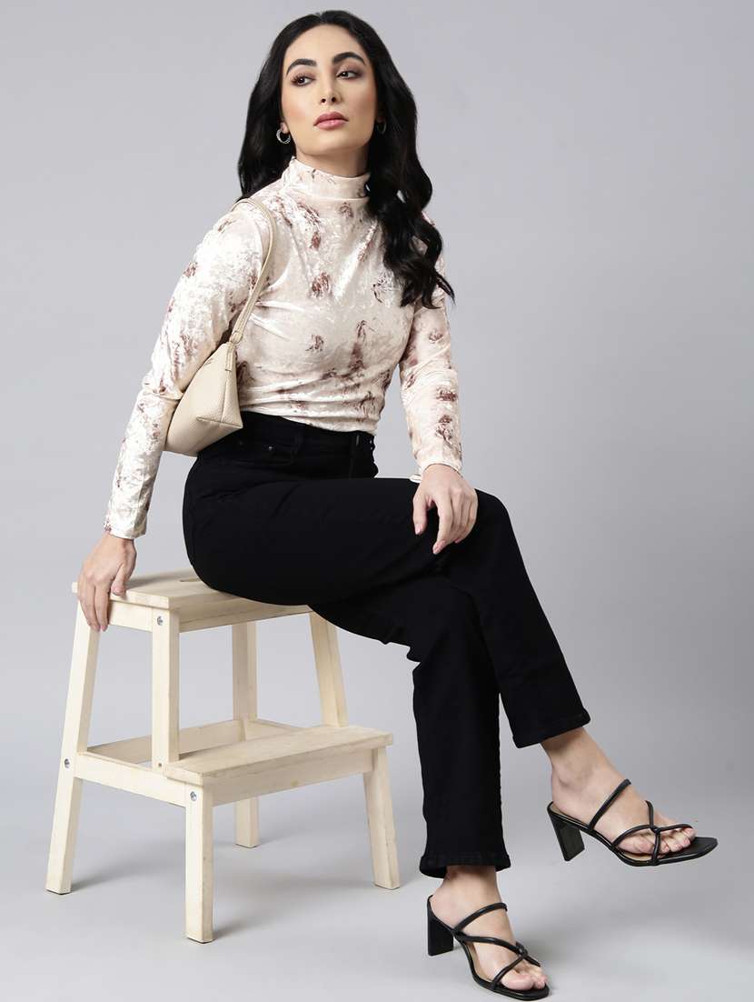 cream self design detailed regular top - 20928972 -  Standard Image - 4