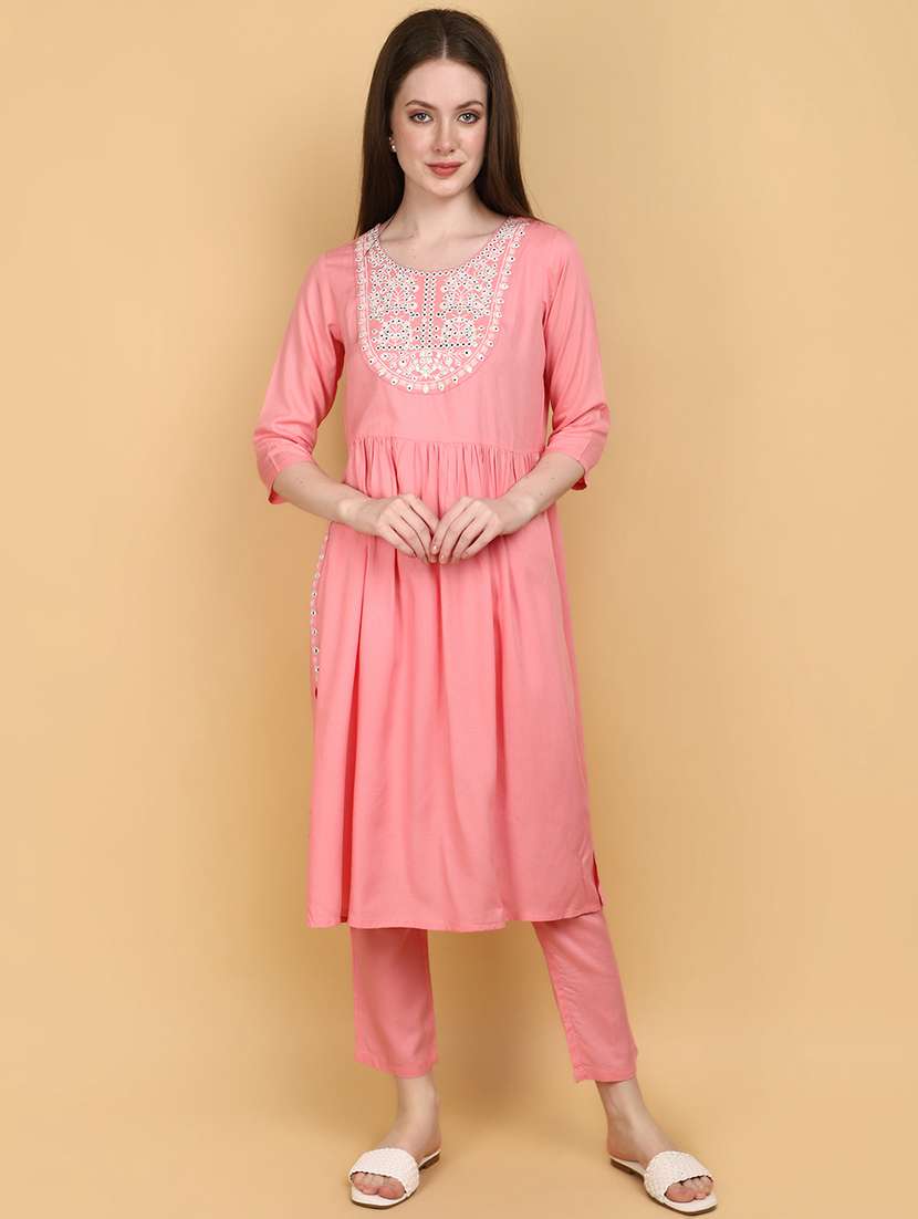 women pink embroidered detailed kurta pant set