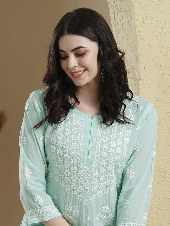 notch neck chikankari work straight kurta - 20929364 - Standard Image - 4