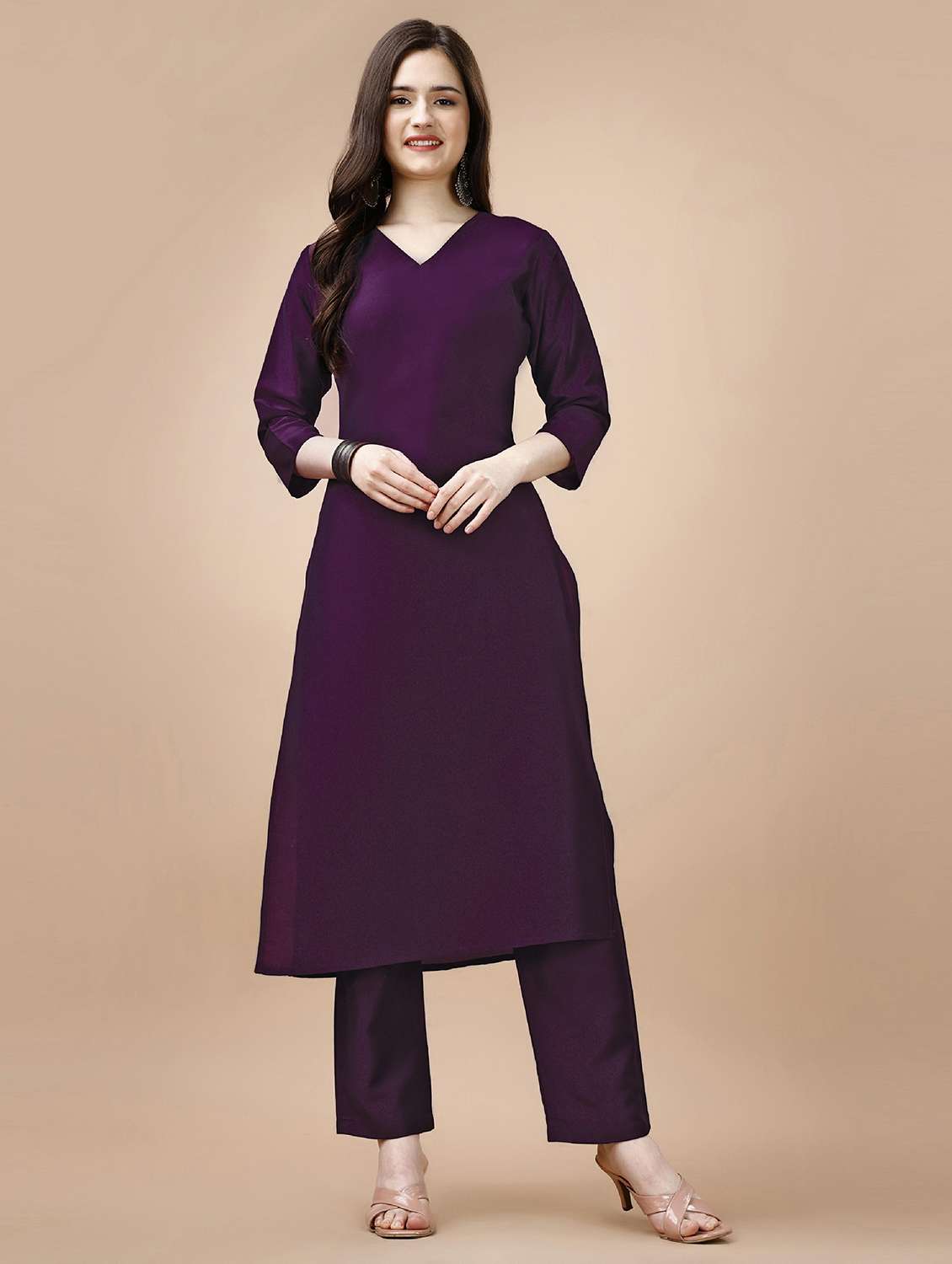 women purple solid v neck kurta pant set - 20929890 -  Standard Image - 1