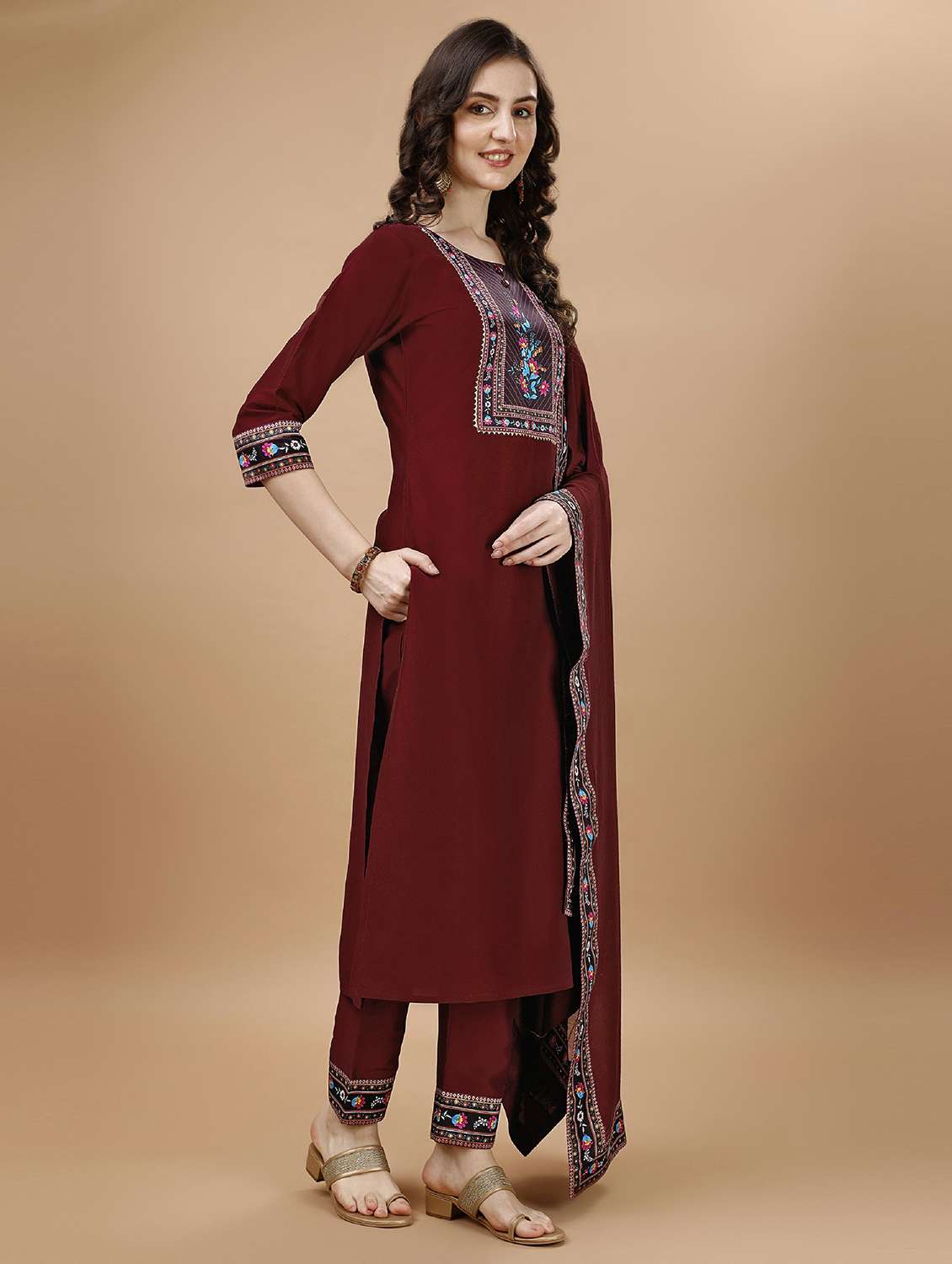 women placement print kurta pant set with dupatta - 20929897 - Standard Image - 1