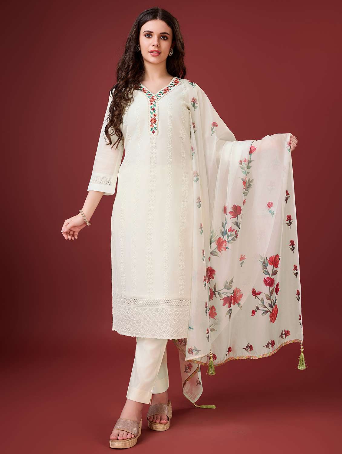 women off-white v neck kurta pant set with dupatta set