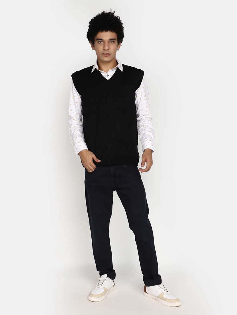 black solid sleeveless wool pullover - 20930250 -  Standard Image - 4