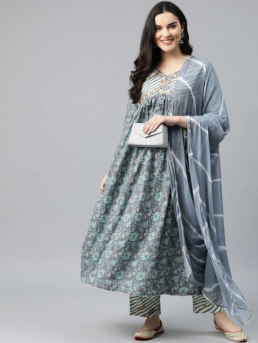 women three quarter sleeve kurta pant with dupatta set - 20930557 -  Standard Image - 1