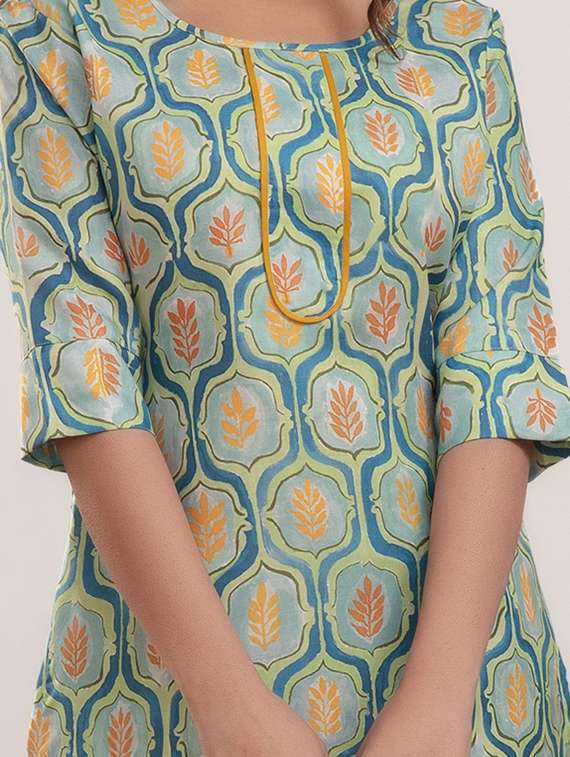 women's round neck tunic top - 20931018 -  Standard Image - 4