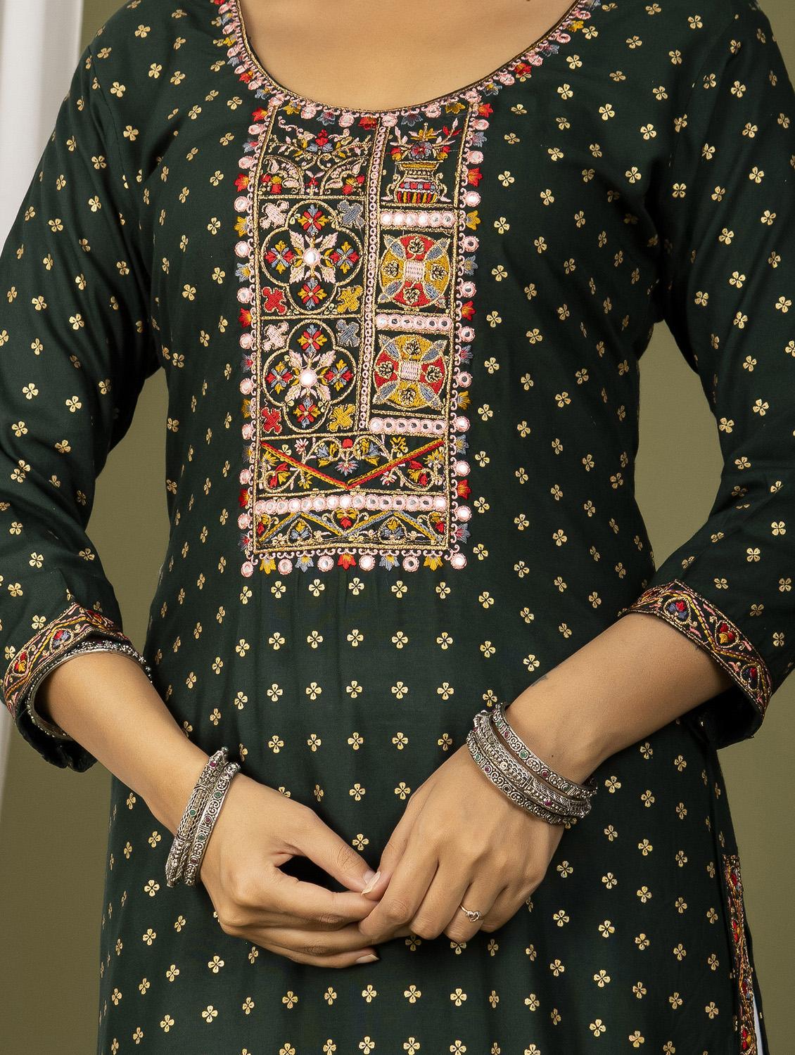 embroidered straight kurta - 20932735 - Standard Image - 4