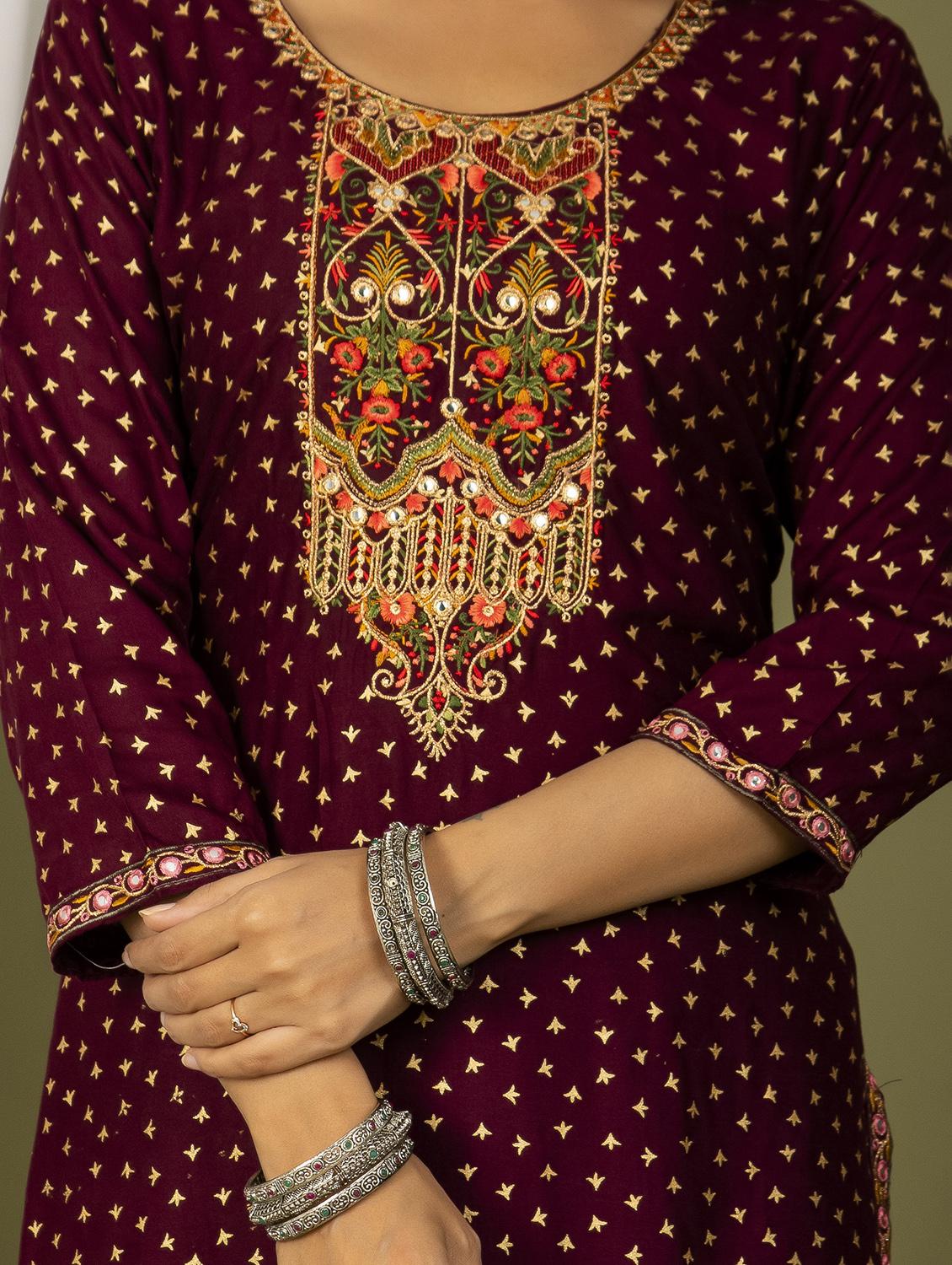 embroidered straight kurta - 20932743 - Standard Image - 4