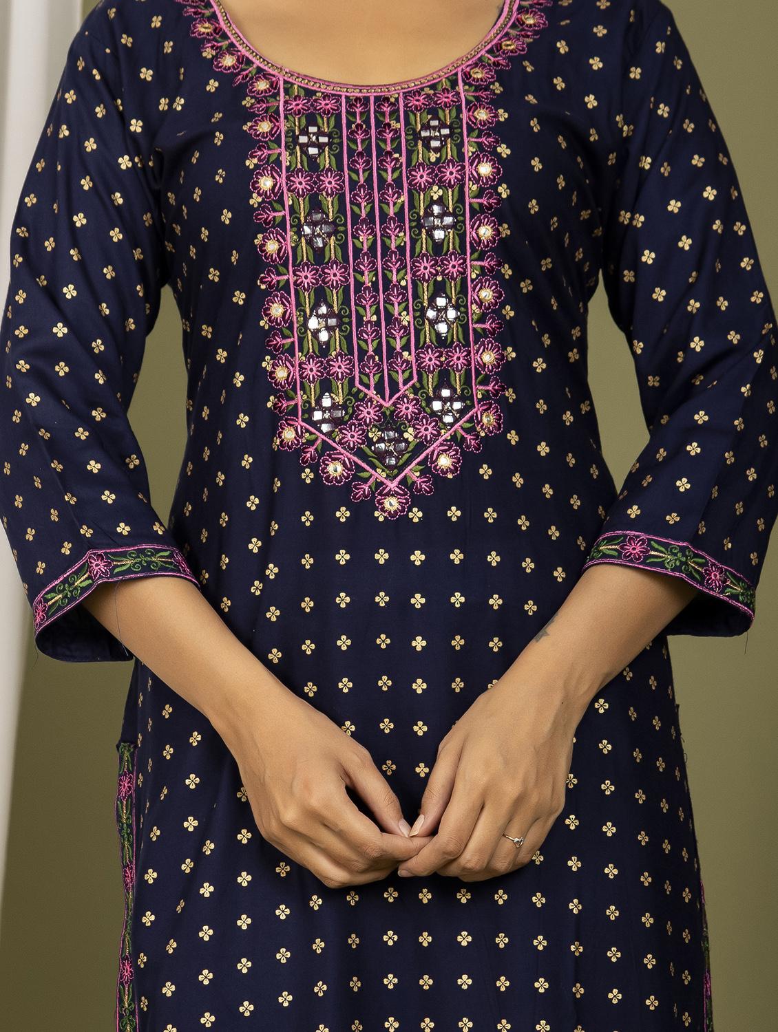 embroidered straight kurta - 20932770 - Standard Image - 4