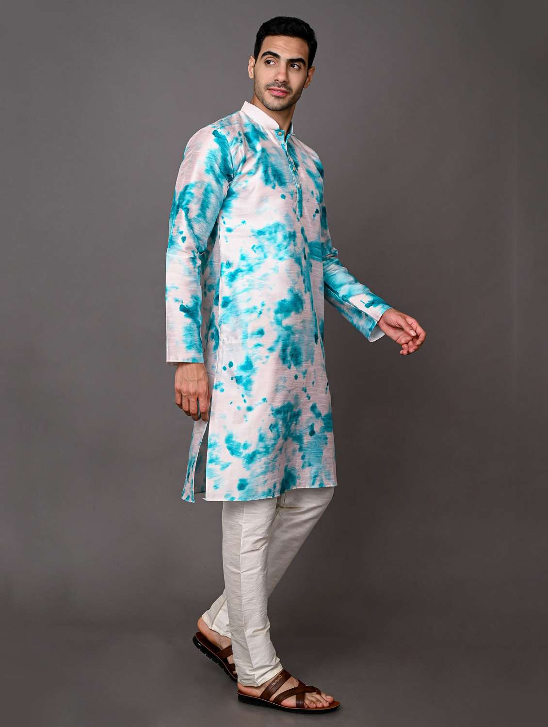 men light blue mandarin neck long kurtas - 20943651 -  Standard Image - 1