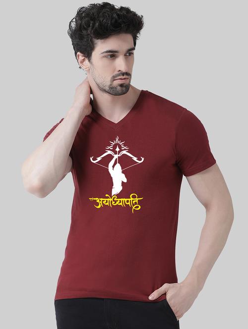 men's maroon cotton blend printed casual t-shirt - 20945437 - Standard Image - 0