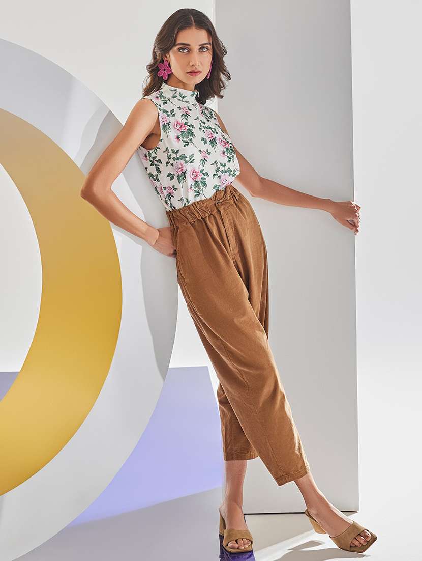 women off white floral printed regular top - 20946342 - Standard Image - 4