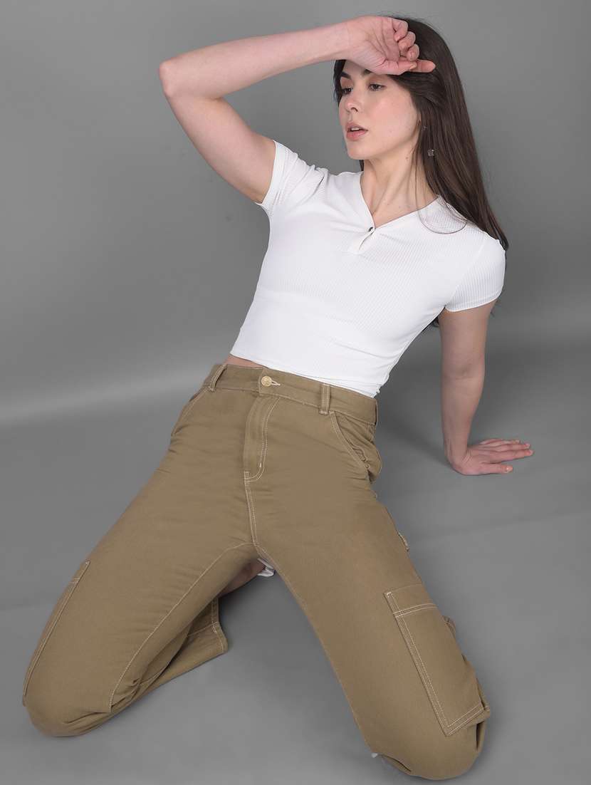 white cotton crop tshirt - 20946376 -  Standard Image - 4