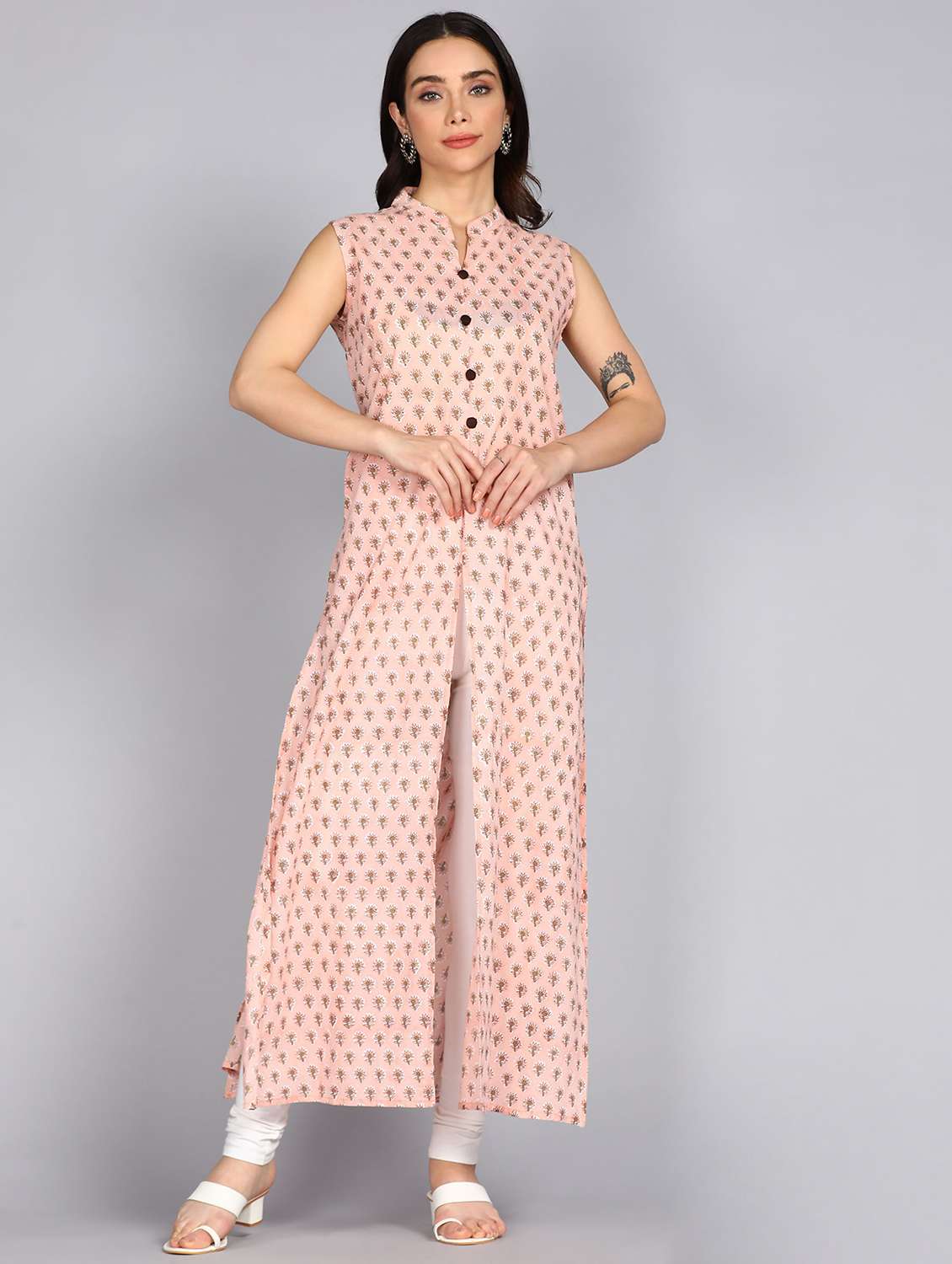 women peach mandarin neck front slit kurta