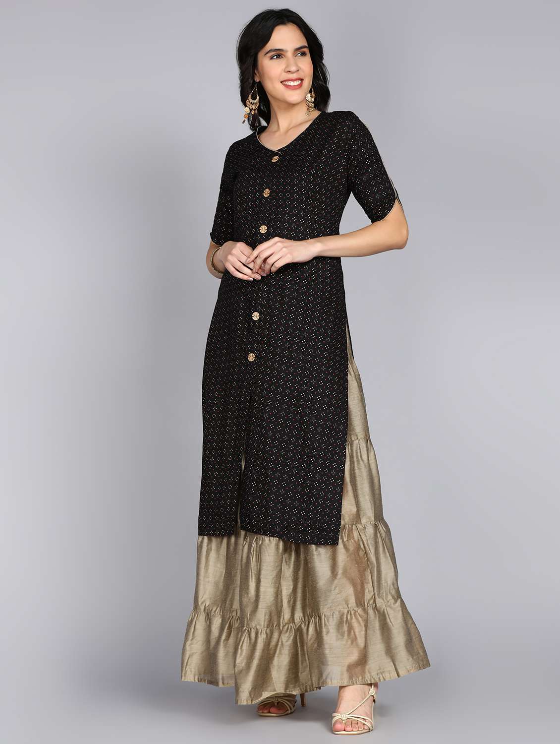 women black v neck front slit kurta - 20957642 -  Standard Image - 1