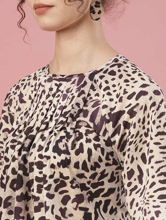 beige polyester regular top - 20958609 -  Standard Image - 4